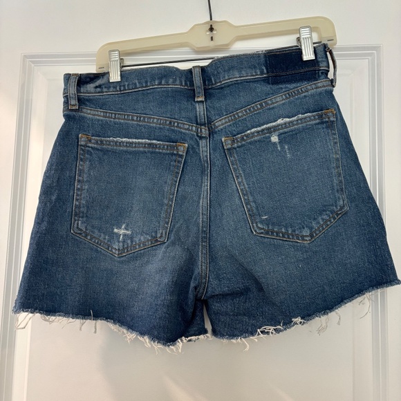 NWT Abercrombie & Fitch 4" Mom Short High Rise Jean Shorts - Picture 9 of 9